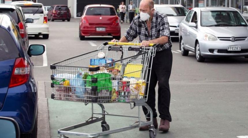 Yeni Zelanda, Kovid-19 testi pozitif çıkanları ülkeye kabul etmeyecek