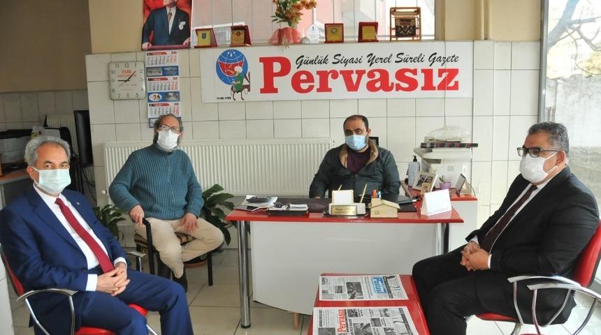 Başkan Akkaya’dan yerel gazete ve radyolara ziyaret