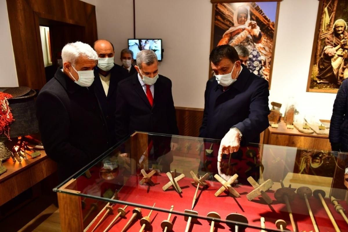 Başkanlar &Ccedil;ırmıhtı&rsquo;daki restorasyon projelerini inceledi