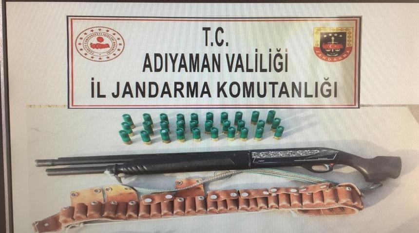 Ş&uuml;pheli şahıslarda silahlar ele ge&ccedil;irildi