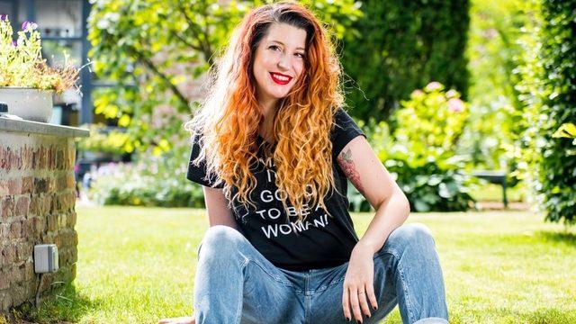 Instagram'da 'seksi fotoğraf paylaşan' psikolağa verilen ceza Belçika'da tartışma yarattı