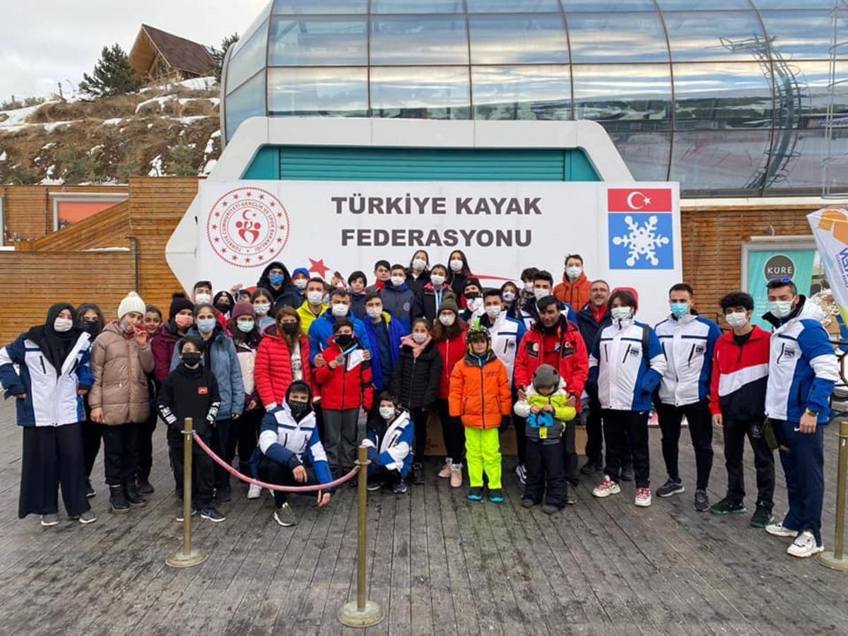 Kayseri. snowboard&rsquo;da madalyaları topladı