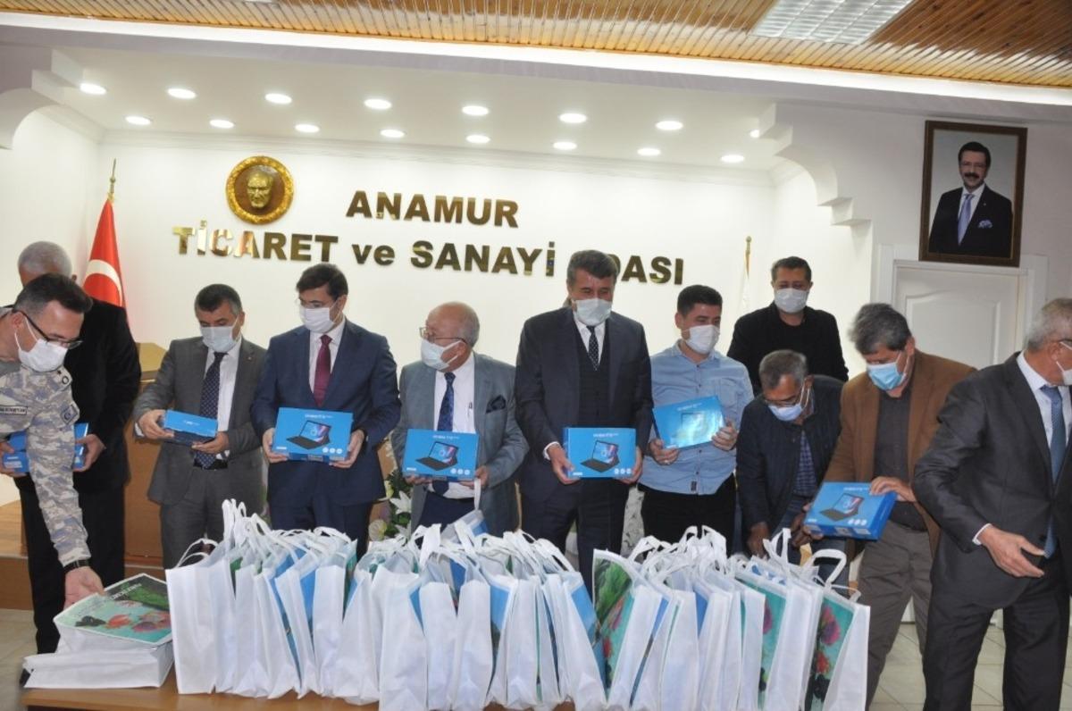 Anamur Ticaret ve sanayi Odasından &ouml;ğrencilere 55 tablet bilgisayar
