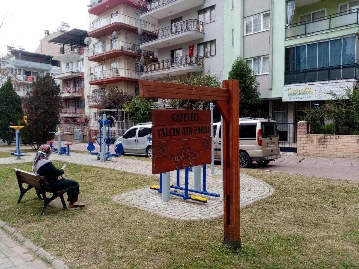 B&uuml;y&uuml;kşehir ekipleri, &ccedil;ocuk parklarını temizliyor