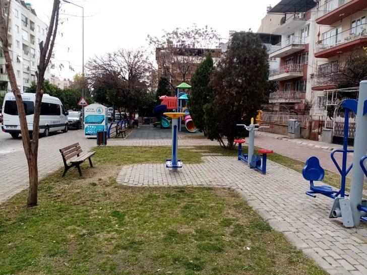 Büyükşehir ekipleri, çocuk parklarını temizliyor G2