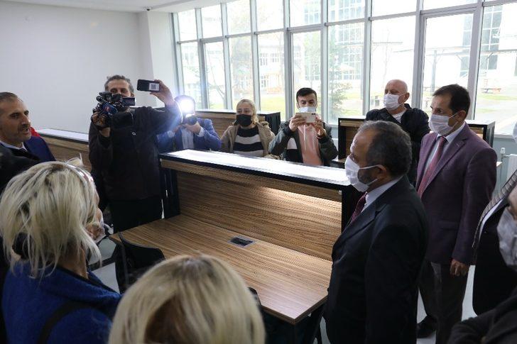 Rektör Çufalı, "Yeni dönemlerde yeni eğitim anlayışları teknolojiyi kullanarak gelişiyor" G2