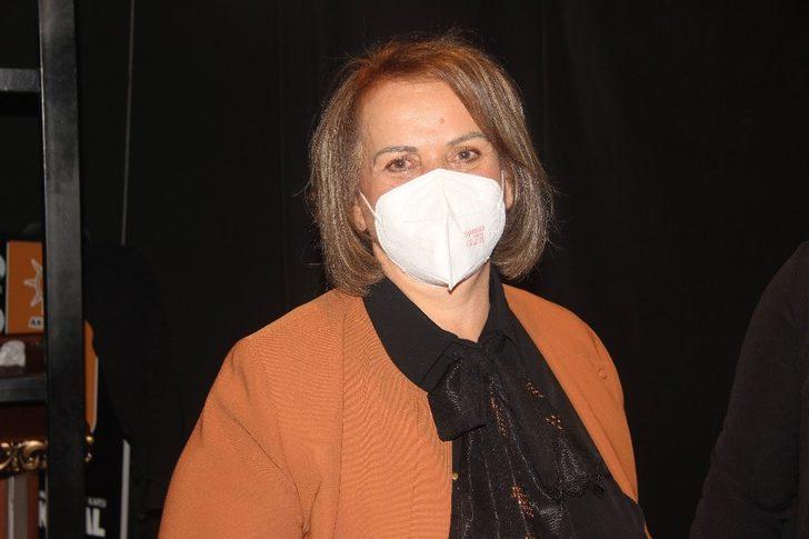 AK Parti Kilis Kadın Kolları Başkanı Öztin güven tazeledi G1