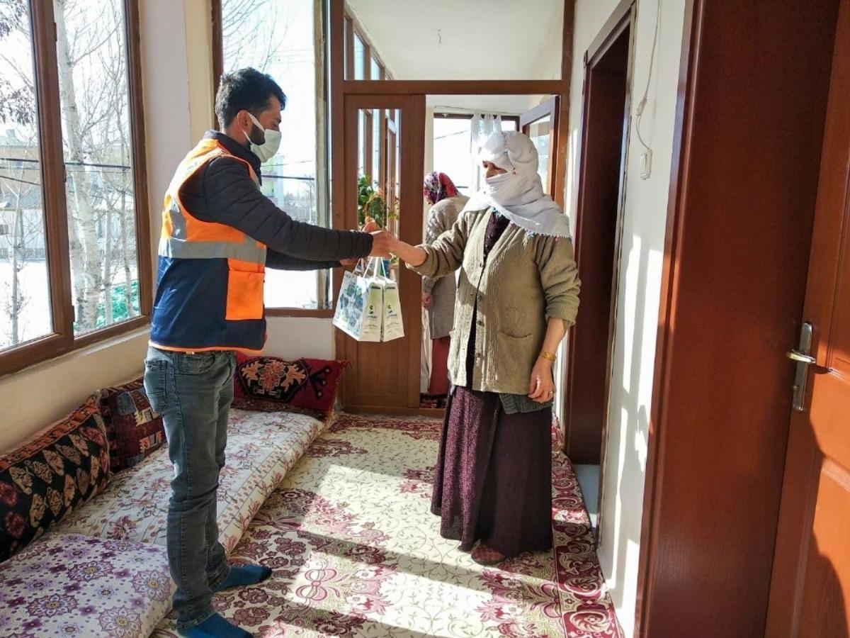 G&uuml;rpınar Belediyesinden korona vir&uuml;sle m&uuml;cadelede &ouml;rnek uygulama