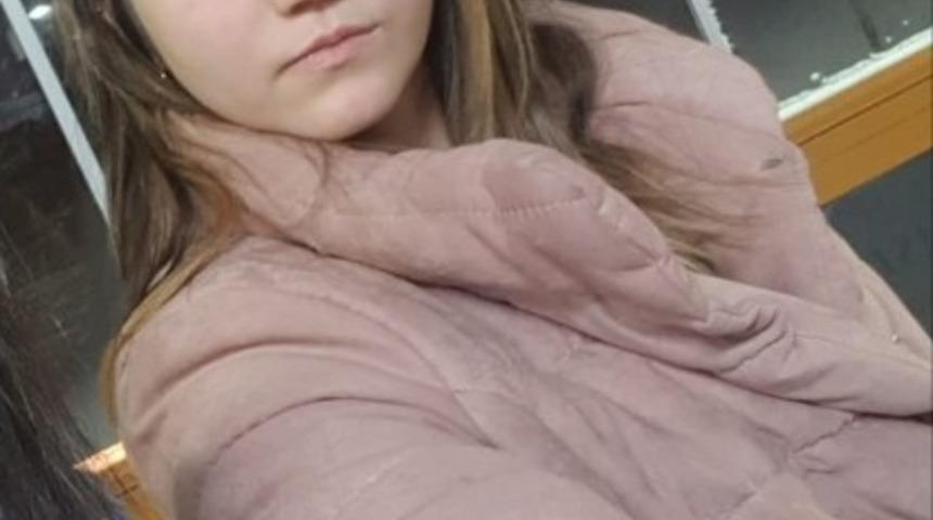 İki haftadır haber alınamayan kayıp kız bulunarak ailesine teslim edildi