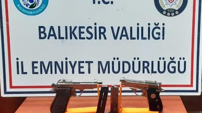 Balıkesir’de 19 aranan şahıs yakalandı