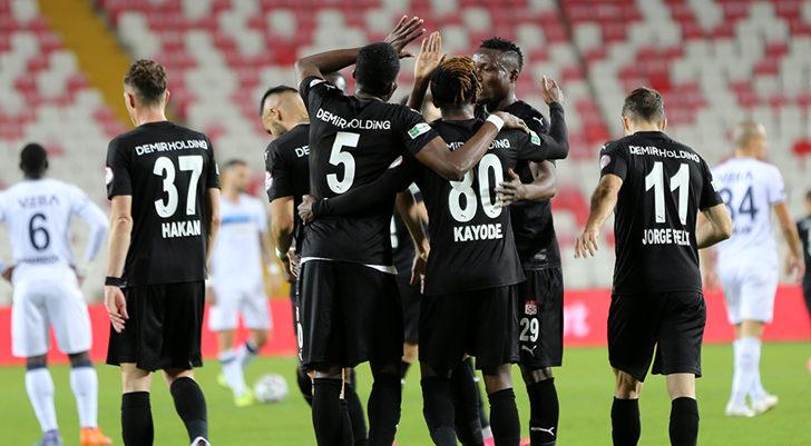 Demir Grup Sivasspor 2-1 Adana Demirspor (Maç Sonucu)