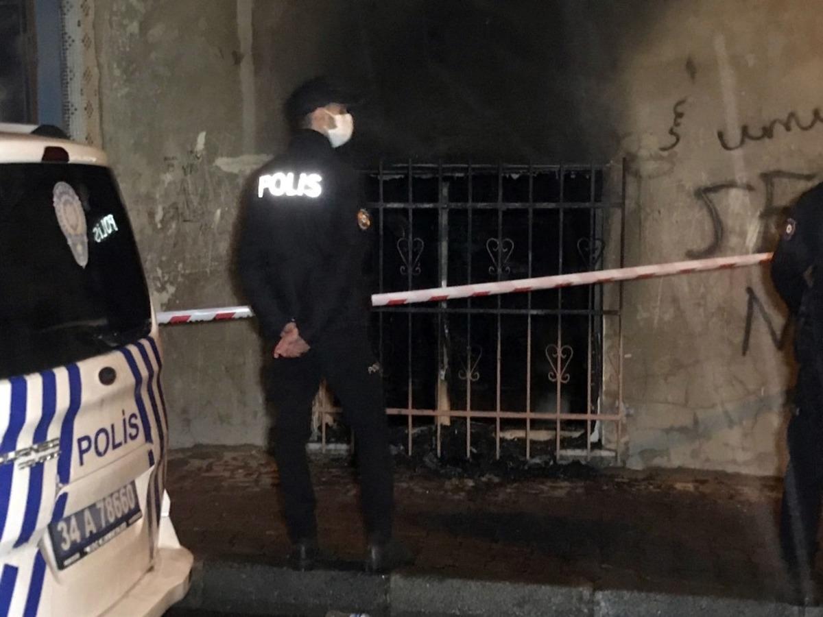 Esenler&rsquo;de yangın faciası: 2 &ccedil;ocuk hayatını kaybetti