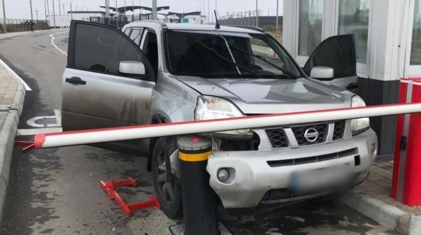 Kırım&rsquo;a ka&ccedil;ak girmeye &ccedil;alışan s&uuml;r&uuml;c&uuml;ye sert m&uuml;dahale