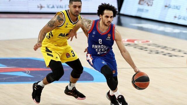 Anadolu Efes, ikinci yarıdaki dönüşüyle Alba'yı yendi