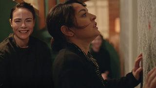 Masumlar Apartmanı 17. son bölüme Safiye'nin sinir krizi geçirdiği sahne damga vurdu! Masumlar Apartmanı ve Ezgi Mola sosyal medyayı salladı