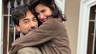 Nesrin Cavadzade ve Gökhan Alkan çiftinden aşk pozları!