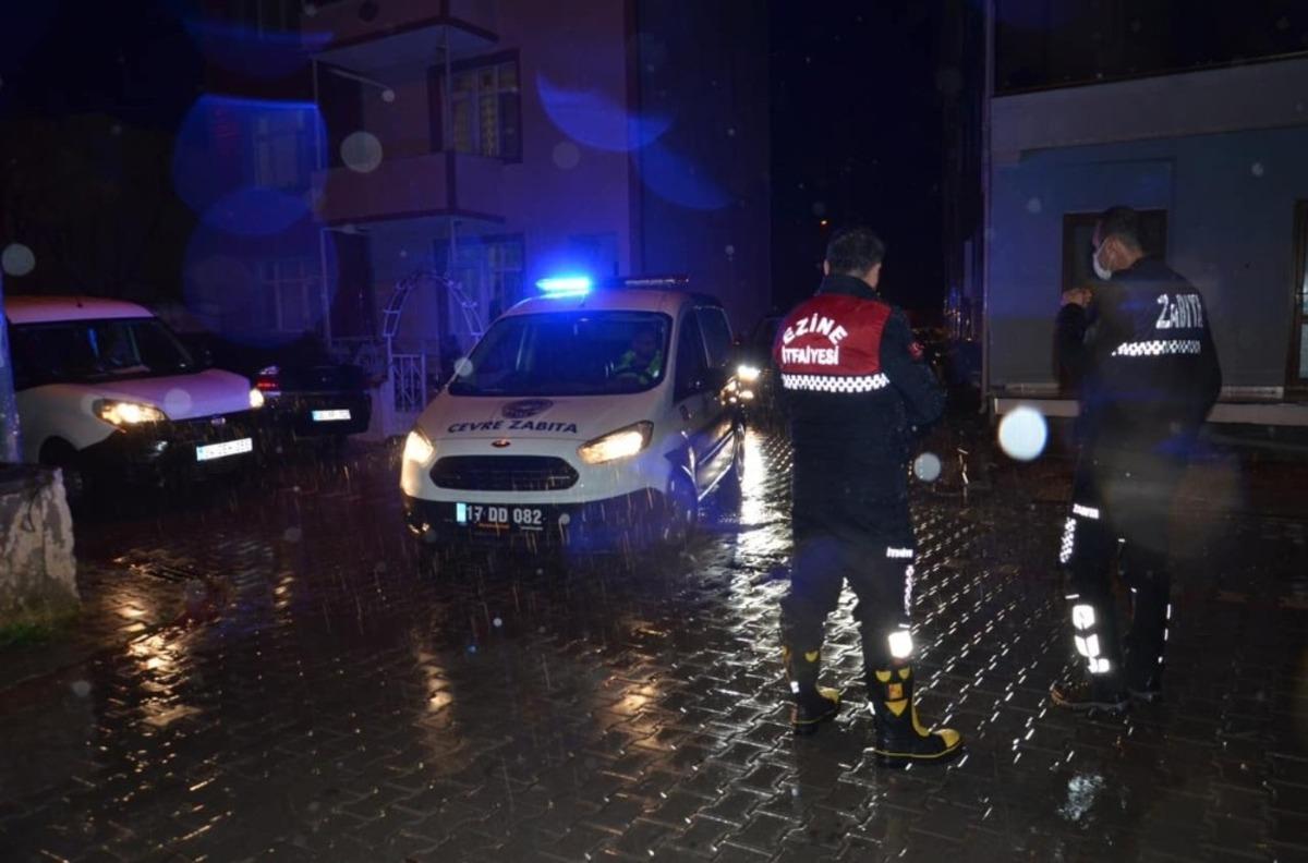 Ezine Belediyesi yağmuru hazırlıklı karşıladı