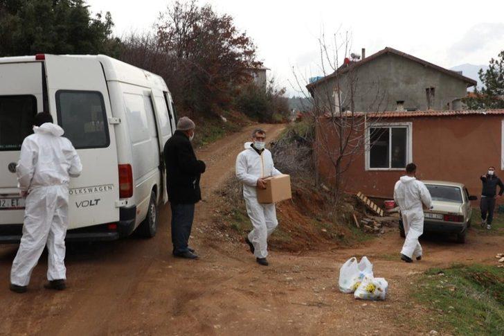 Eğirdir’de karantinadaki 121 haneye gıda ve temizlik malzemesi dağıtıldı G2