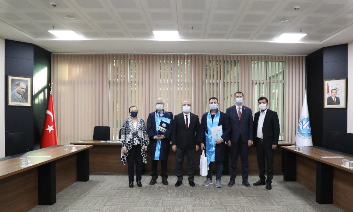 İş G&uuml;venliği Uzmanlığı Sınavında birinci olan KAY&Uuml; mezunu diplomasını Karamustafa&rsquo;dan aldı