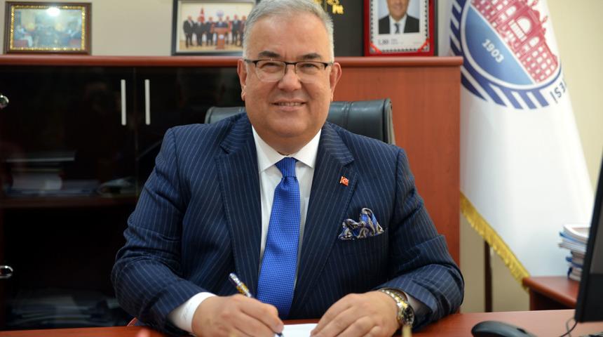 Aşı gönüllüsü profesör: 4-5 ay önce Covid-19 geçirmiş kişi aşı yaptırabilir