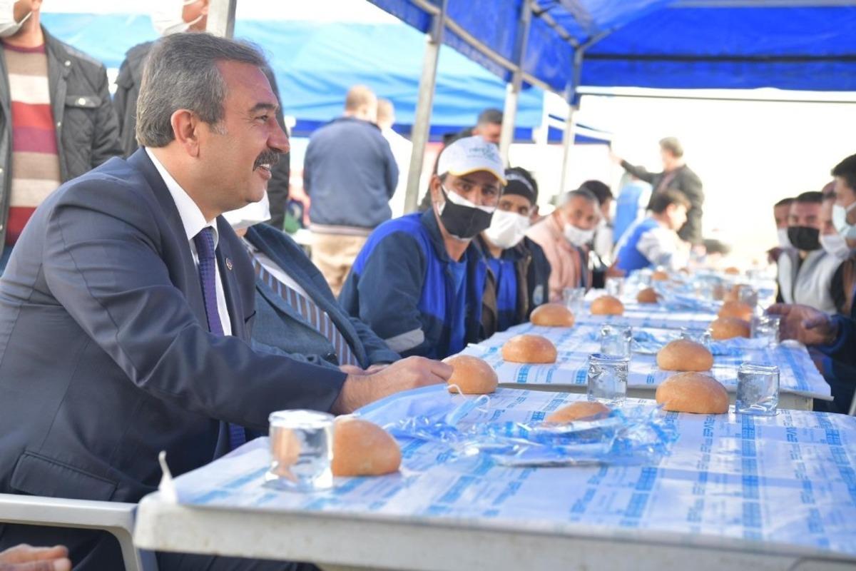 Başkan &Ccedil;etin: "Temizlik iş&ccedil;ileri i&ccedil;in ne yapsak hakları &ouml;denmez"