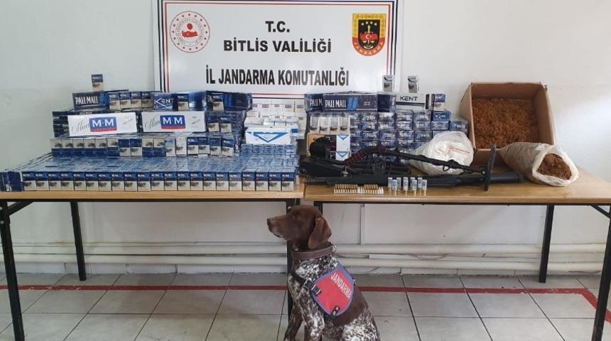 Adilcevaz&rsquo;da ka&ccedil;ak sigara ve av t&uuml;feği ele ge&ccedil;irildi