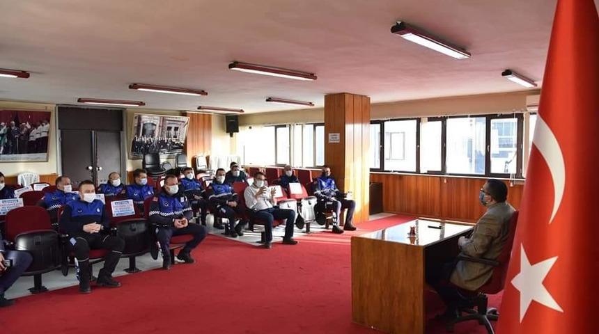 Başkan &Ouml;z, zabıta personelleriyle olağan toplantısını ger&ccedil;ekleştirdi