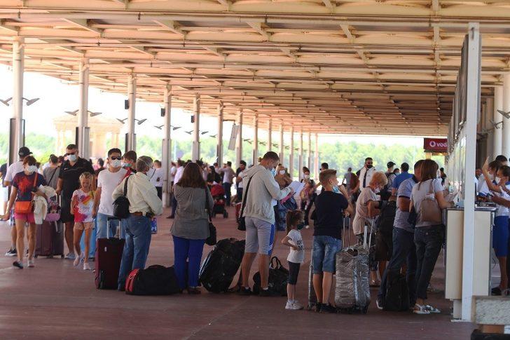 Pandeminin ekonomik şampiyonu turizmde  Antalya oldu G2