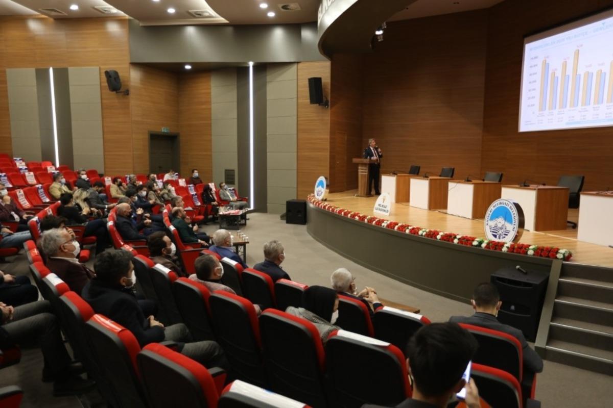 Başkan Palancıoğlu, AK Parti Melikgazi y&ouml;netim kuruluna 2020 yılında ger&ccedil;ekleştirilen hizmetleri anlattı