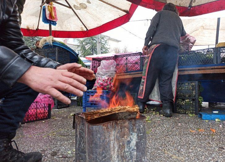 Pazar esnafının soğukla mücadelesi G2