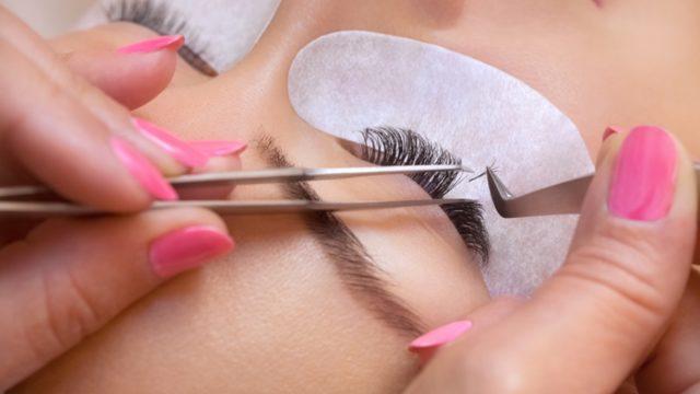 İpek kirpik uygulaması nedir, zararlı mıdır? İpek kirpik kimlere yapılır?