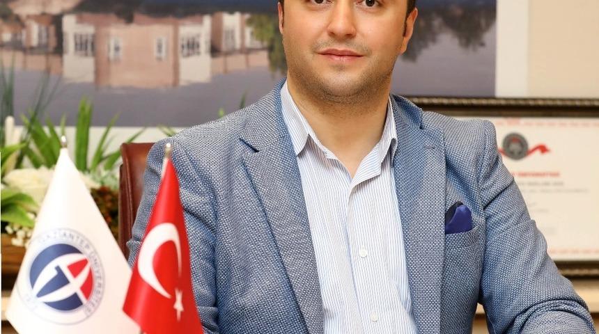 GA&Uuml;N s&uuml;rekli eğitim merkezi yeni yılda hedef b&uuml;y&uuml;tt&uuml;