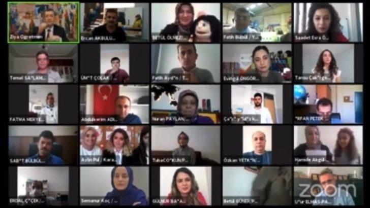 Kuklalarla çevrimiçi derse yoğun ilgi G3