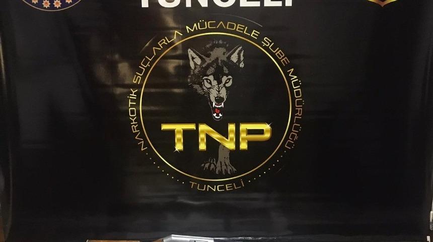 Tunceli&rsquo;de torbacı operasyonu: 8 g&ouml;zaltı