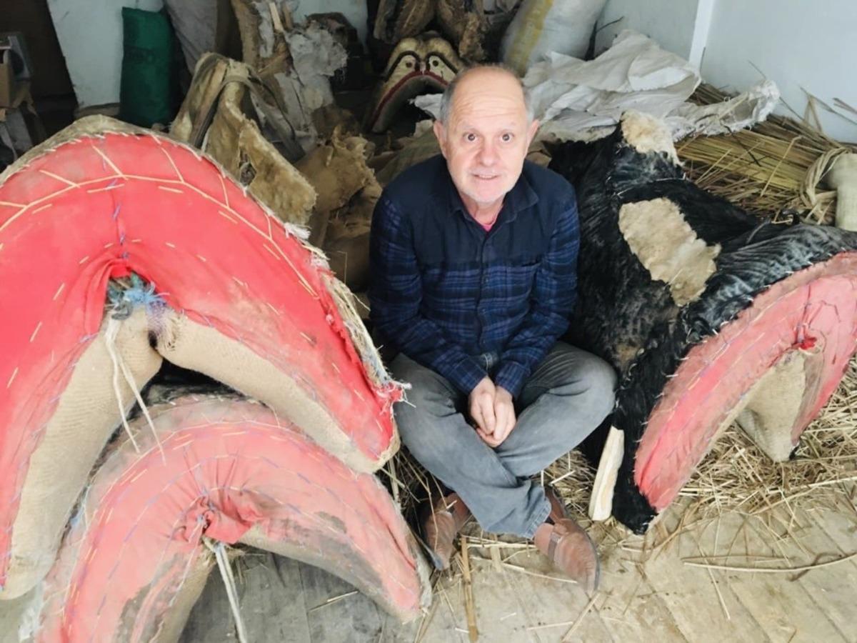 Son semerci, babanın mesleğini yaşatmaya &ccedil;alışıyor