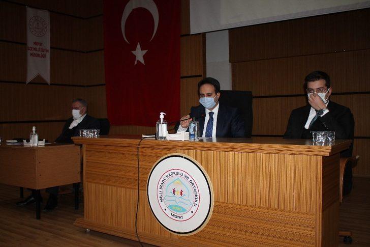 Midyat Kaymakamı Dundar, muhtarlarla bir araya geldi G1