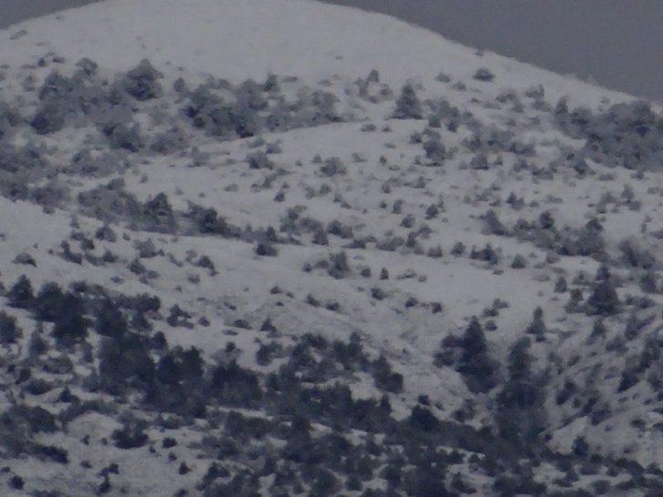 Gölpazarı’na yılın ilk karı yağdı G3