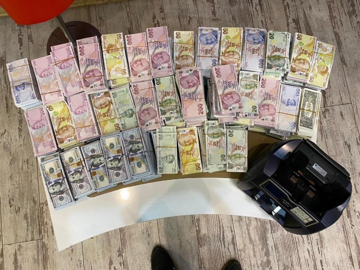 Siber dolandırıcılara operasyon: 4 g&ouml;zaltı