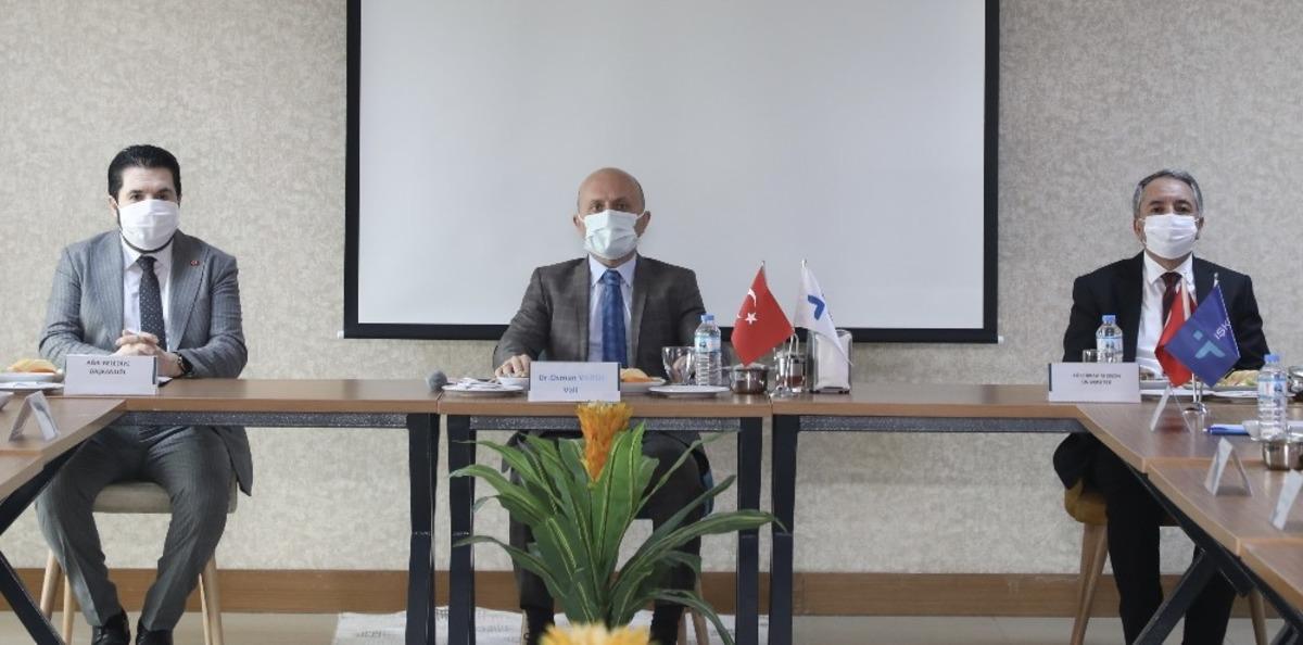 Vali Varol&rsquo;un başkanlığında il istihdam ve mesleki eğitim kurulu toplantısı yapıldı