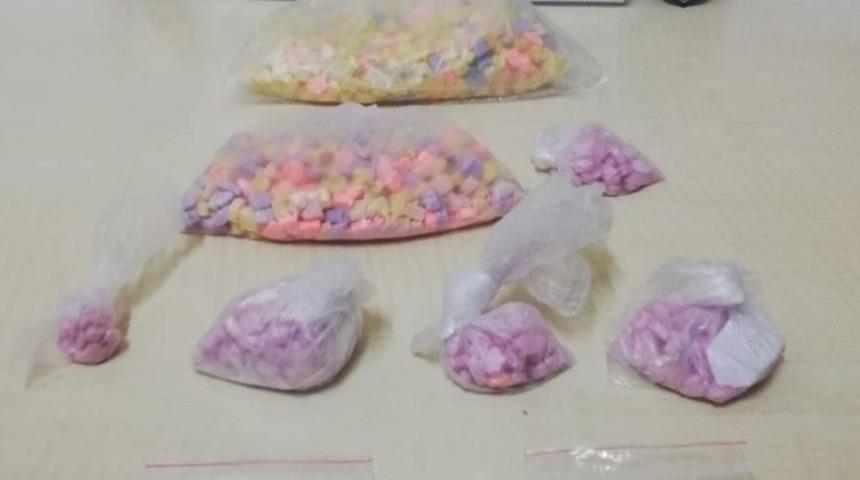 Uyuşturucu tacirleri yakayı ele verdi