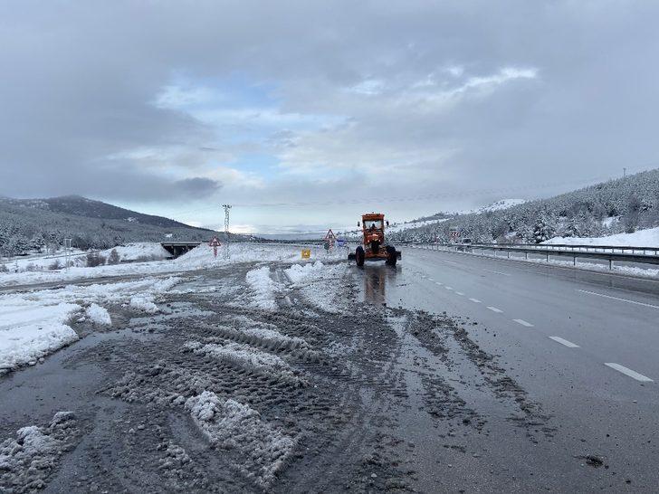 Beyaz örtülü çam ağaçları büyüledi G4