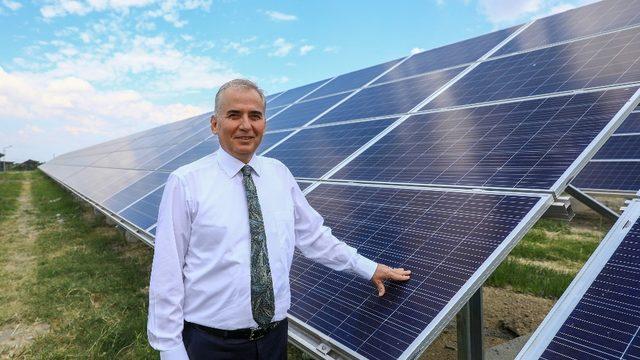 Başkan Zolan, Yenilenebilir ve Akıllı Enerji Uygulamaları toplantısına katıldı