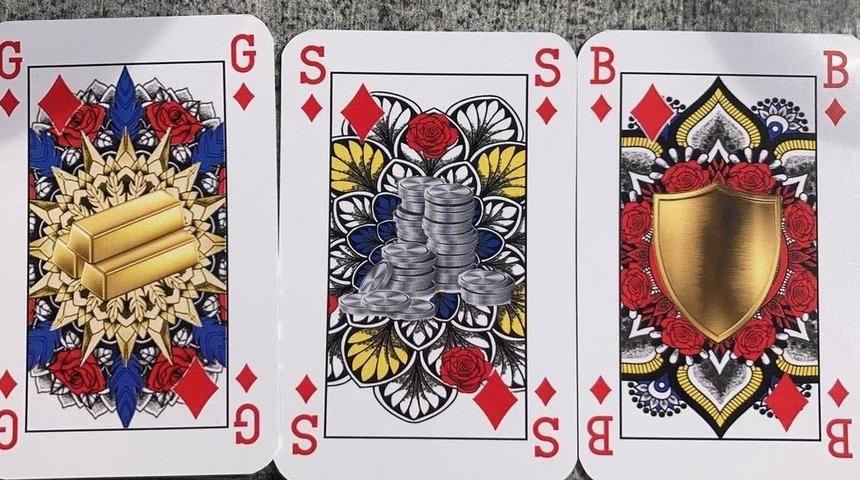 Hollandalı psikoloji öğrencisi 'cinsiyetsiz iskambil kağıdı' tasarladı: 'Erkek, neden kadından daha değerli olsun?'