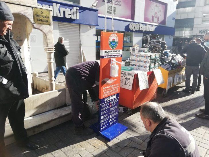 İlkadım’dan vatandaşa dezenfektan desteği G3