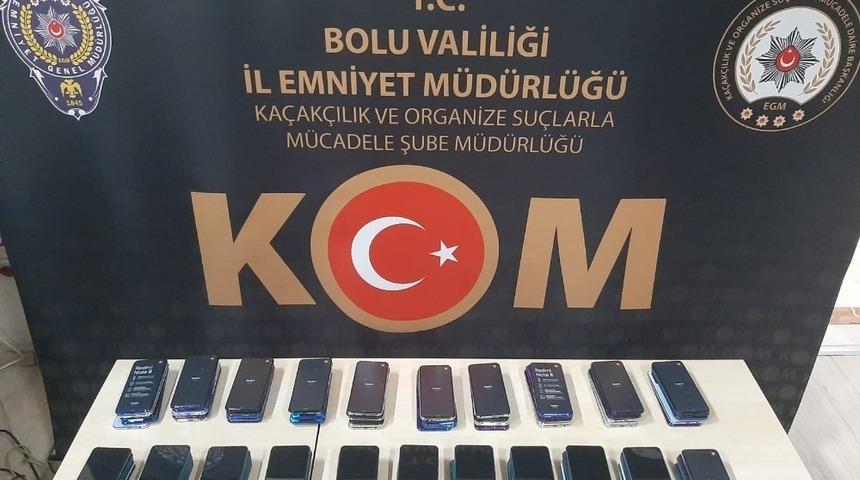 Bolu&rsquo;da 334 bin liralık ka&ccedil;ak telefon yakalandı