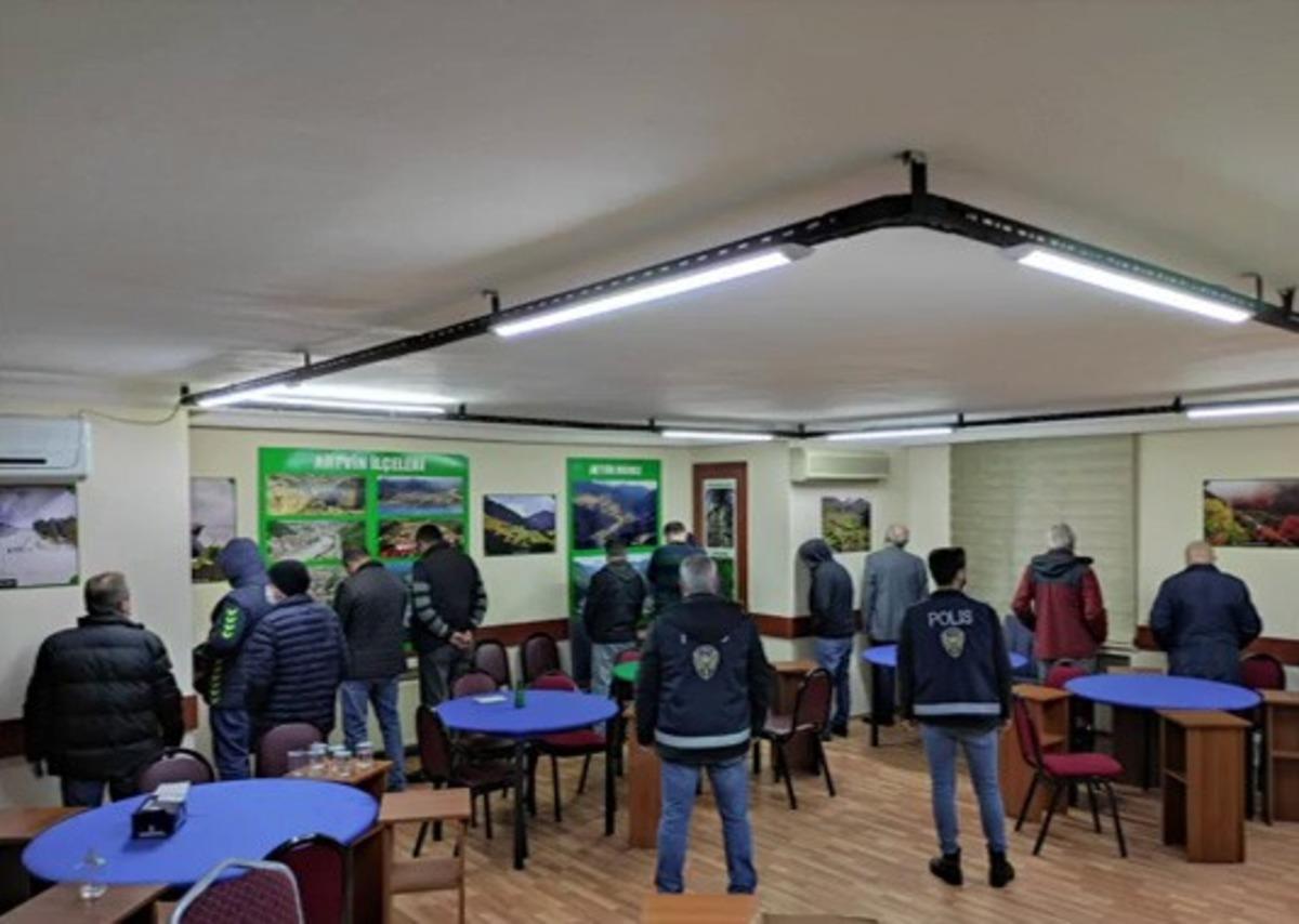Maltepe&rsquo;de kumar oynayan şahıslara polis baskını