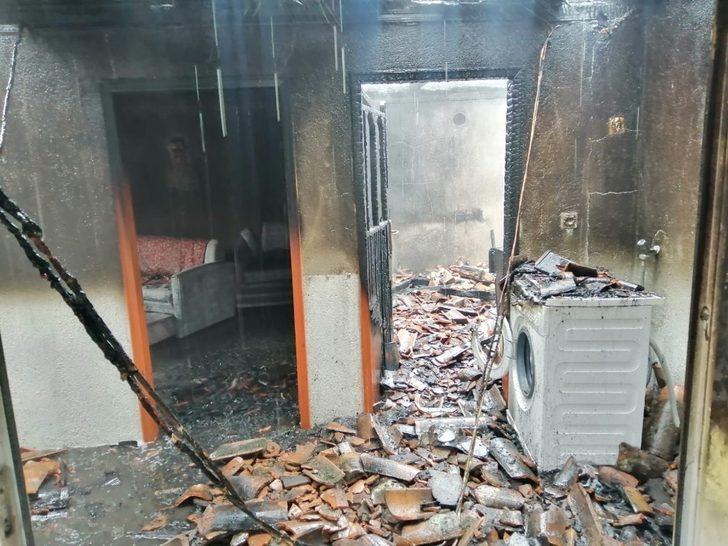 Çan’da ahşap ev yangını G1