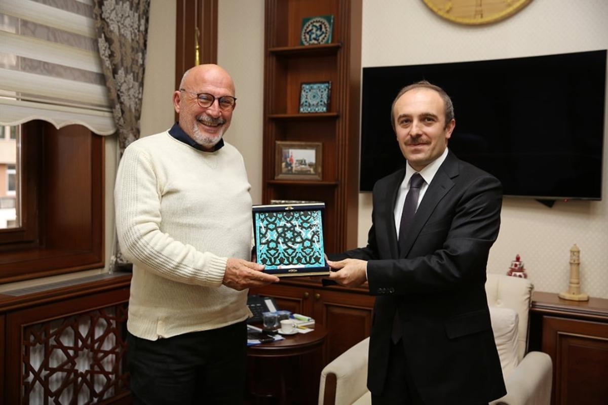 Eski Bakan Ersin Taranoğlu Vali C&uuml;neyt Epcim&rsquo;i ziyaret etti