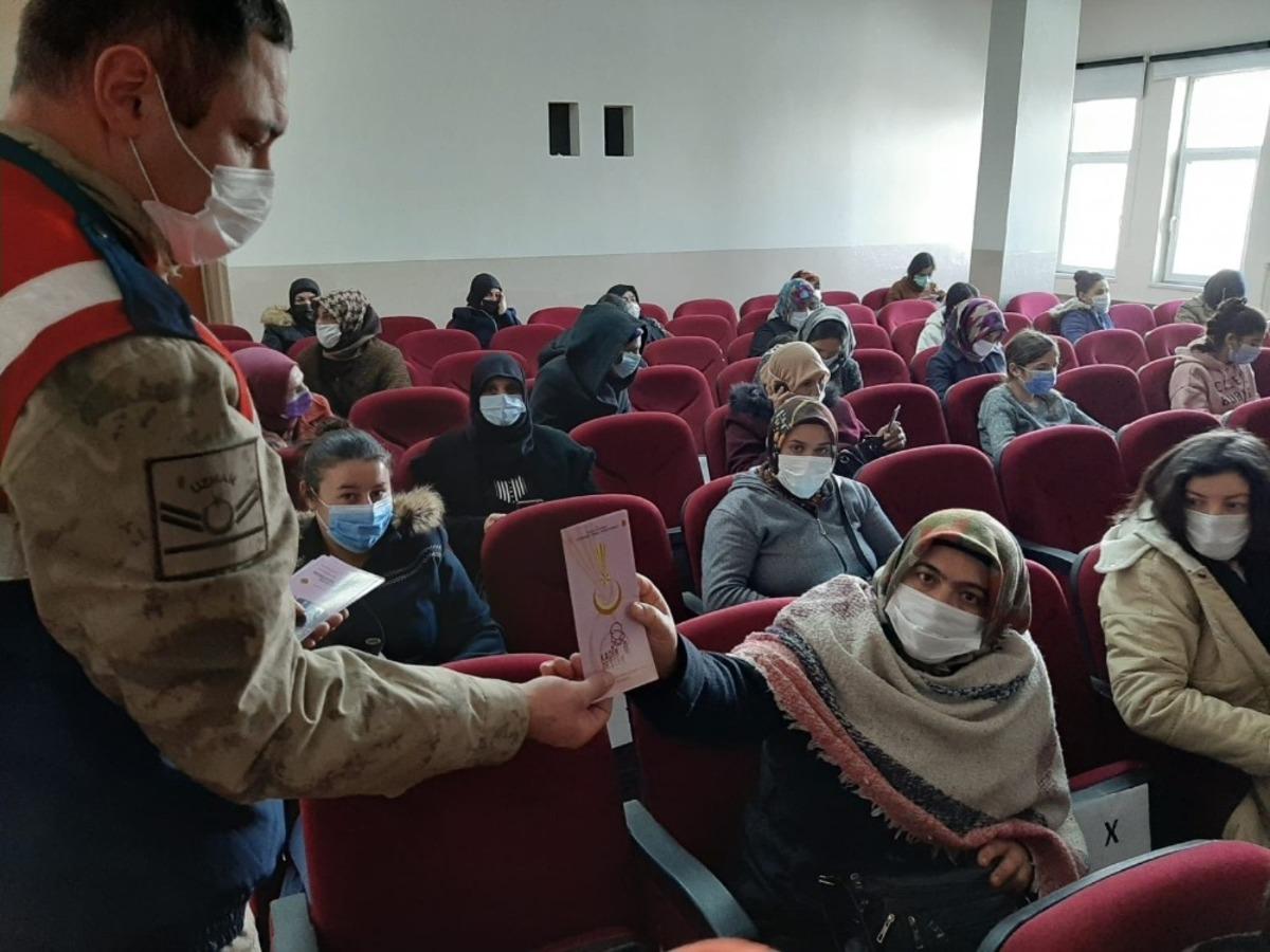 Kars Jandarma&rsquo;dan KADES tanıtımı