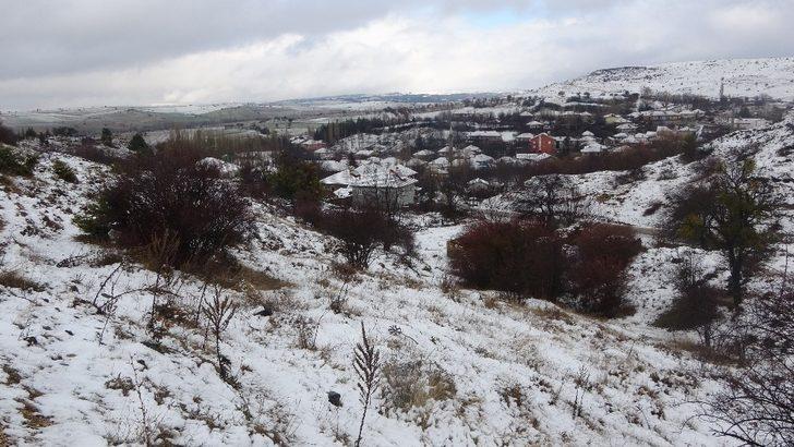 Uşak’a mevsimin ilk karı yağdı G2